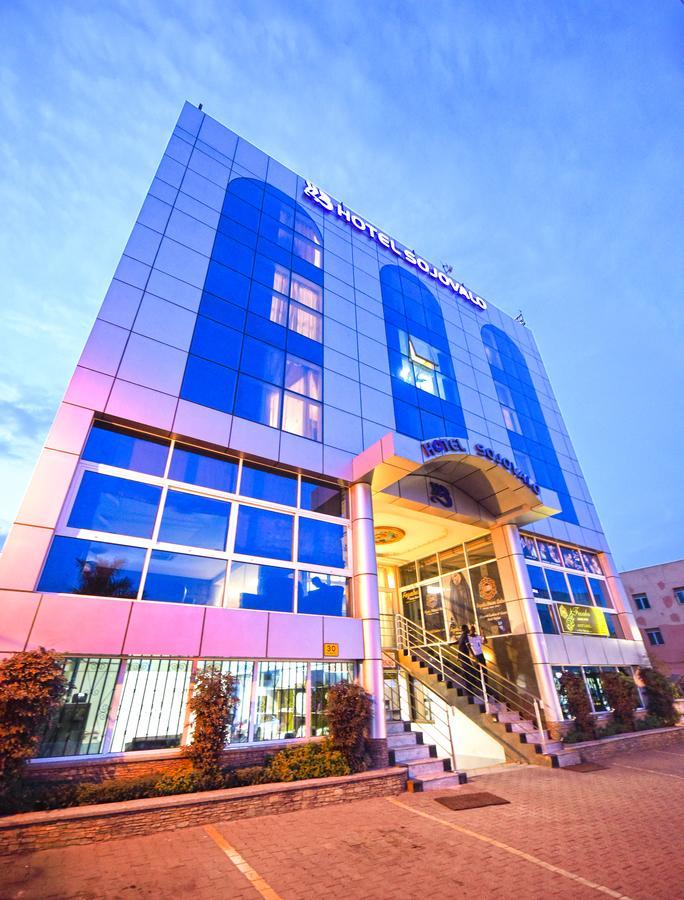 Hotel Sojovalo Kampala Bagian luar foto